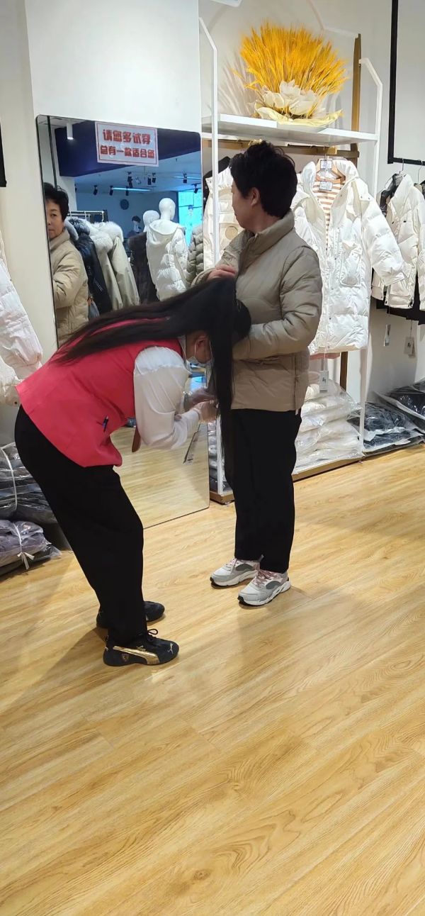 【新時(shí)代商廈寶龍店】企業(yè)文化踐行者（4）為顧客解決實(shí)際問(wèn)題