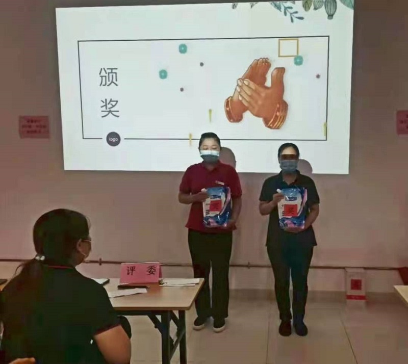 “我與顧客的感動(dòng)故事”-服務(wù)理念演講比賽